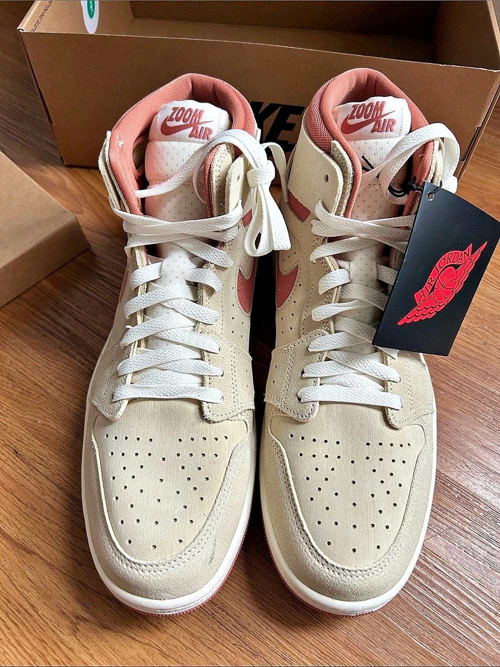 Nike Air Jordan 1 Zoom CMFT 2 "Terra Burnt Sunrise" Zoom CMFT 2 Sneakers Cream &